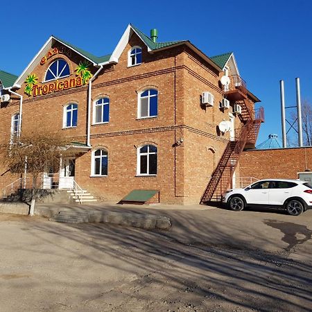 Tropicana Inn 우랄스크 외부 사진
